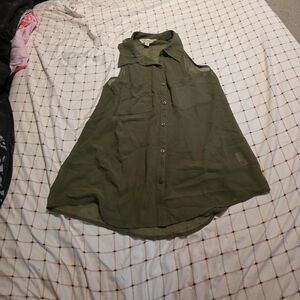 Decree Olive Green Collared Sleeveless Top
